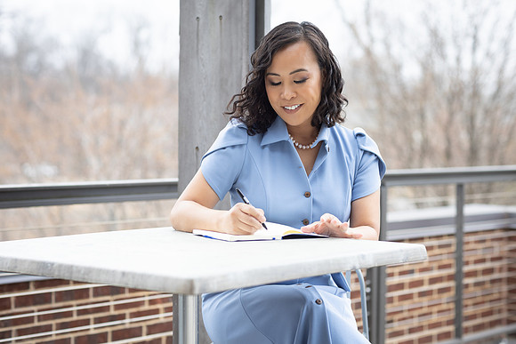Melia Kruk, USO Fort Belvoir Staff