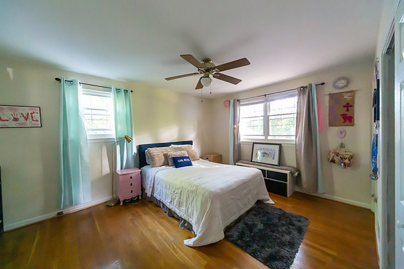 8610ClydesdaleRd_masterbedroom